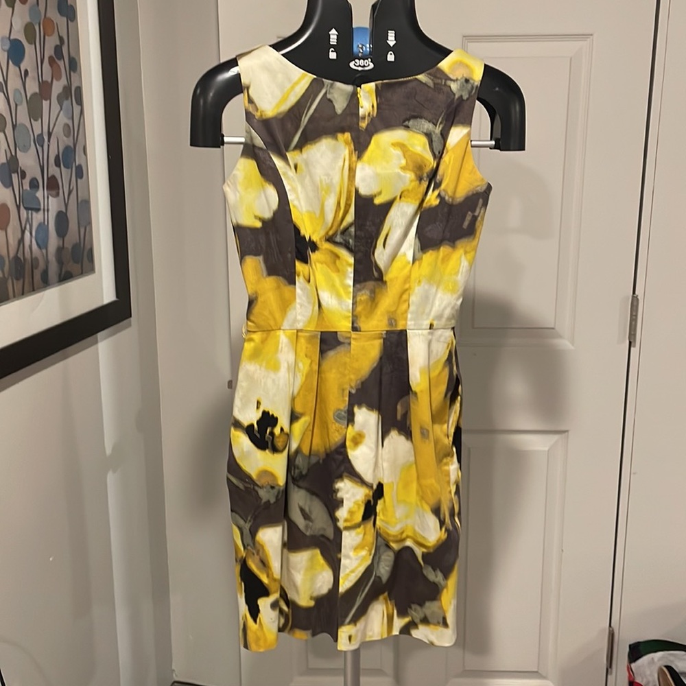 Eliza J Yellow & Gray Floral Sheath Dress – Size 2 - Picture 4 of 5